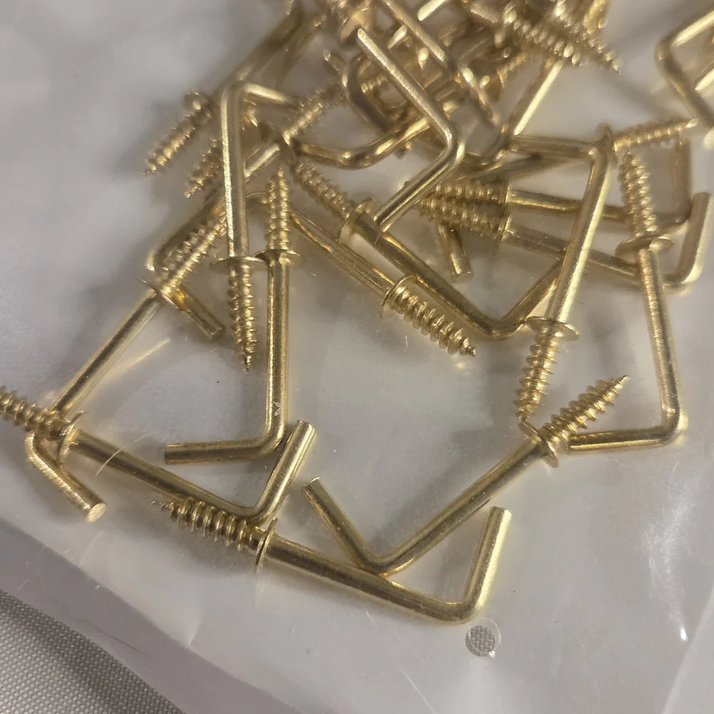 HANG PICTURES IN SECONDS ✨ 100 Gold Screw Hooks | DIY Glow-Up Kit 💅